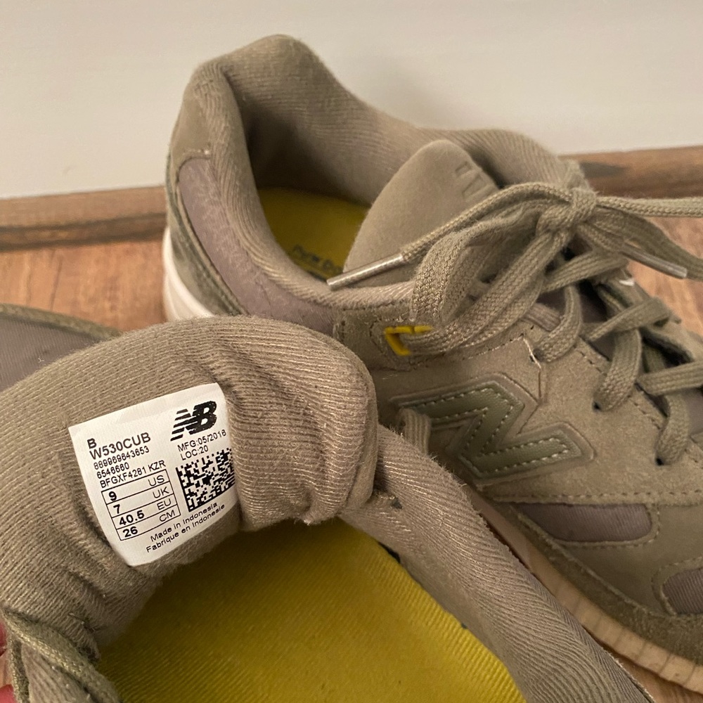 New Balance Sneakers